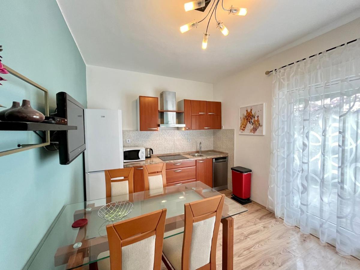 Apartments Rino Vodice Luaran gambar