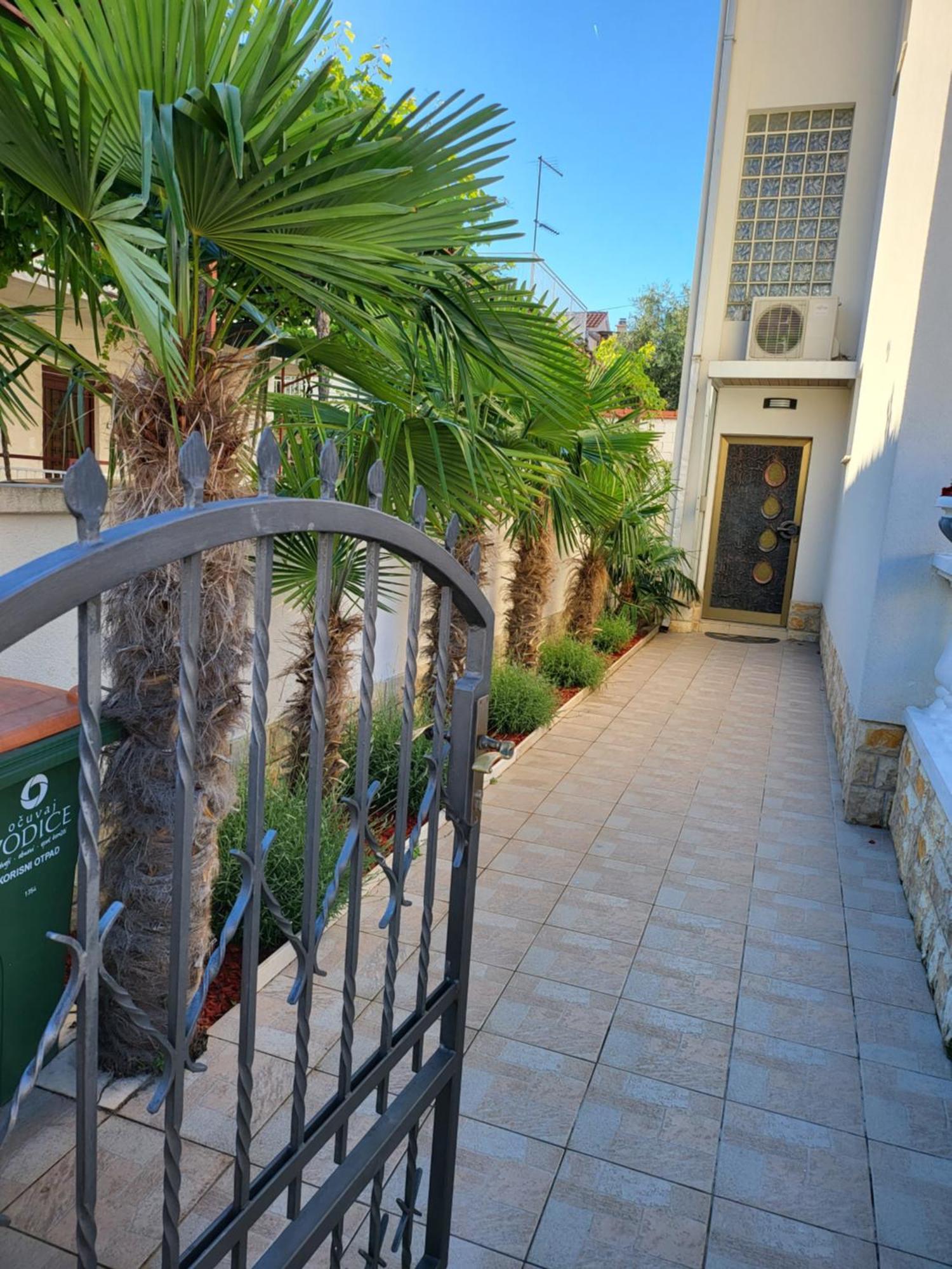 Apartments Rino Vodice Luaran gambar